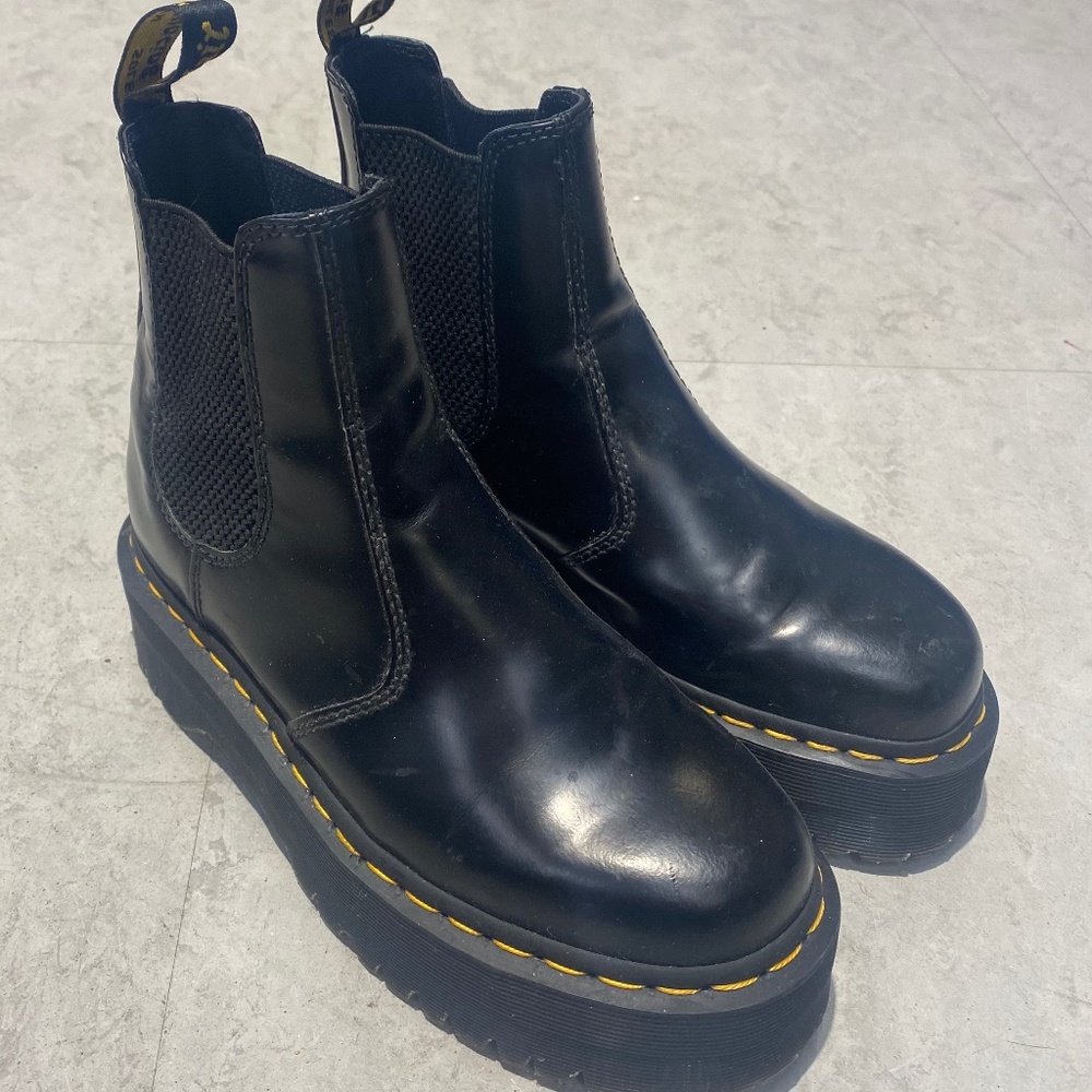 2976 SMOOTH LEATHER PLATFORM CHELSEA BOOTS